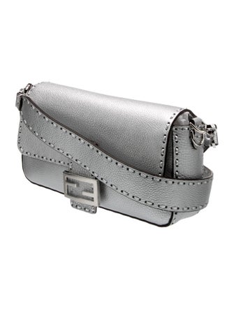 Fendi Leather Baguette Medium 2023