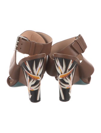 Fendi Leather Sandals