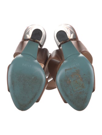 Fendi Leather Sandals