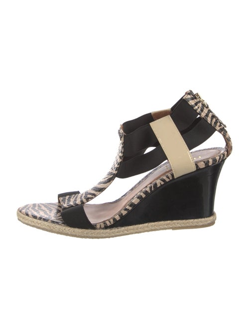 Fendi Leather Colorblock Pattern T-Strap Sandals