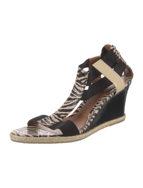 Fendi Leather Colorblock Pattern T-Strap Sandals