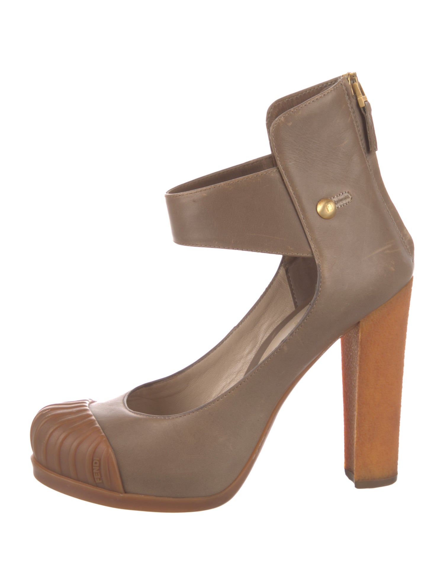 Fendi Zucca FF Logo Leather Pumps