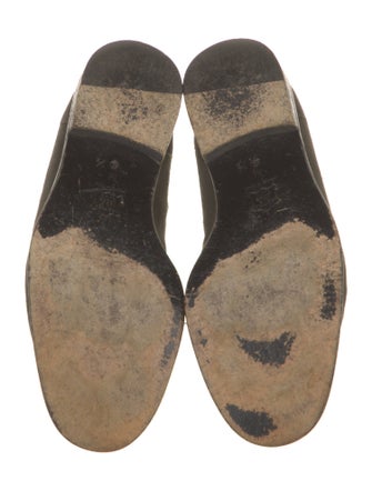 Fendi Chain-Link Accent Suede Loafers