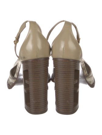 Fendi Zucca FF Logo Printed D'Orsay Pumps