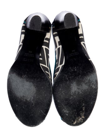 Fendi Zucca FF Logo Canvas Pumps