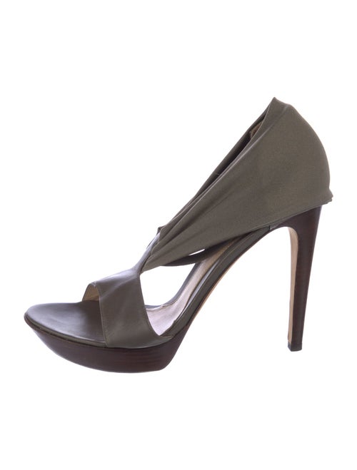 Fendi Leather T-Strap Pumps