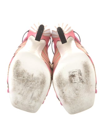 Fendi Mesh Patterned Slides