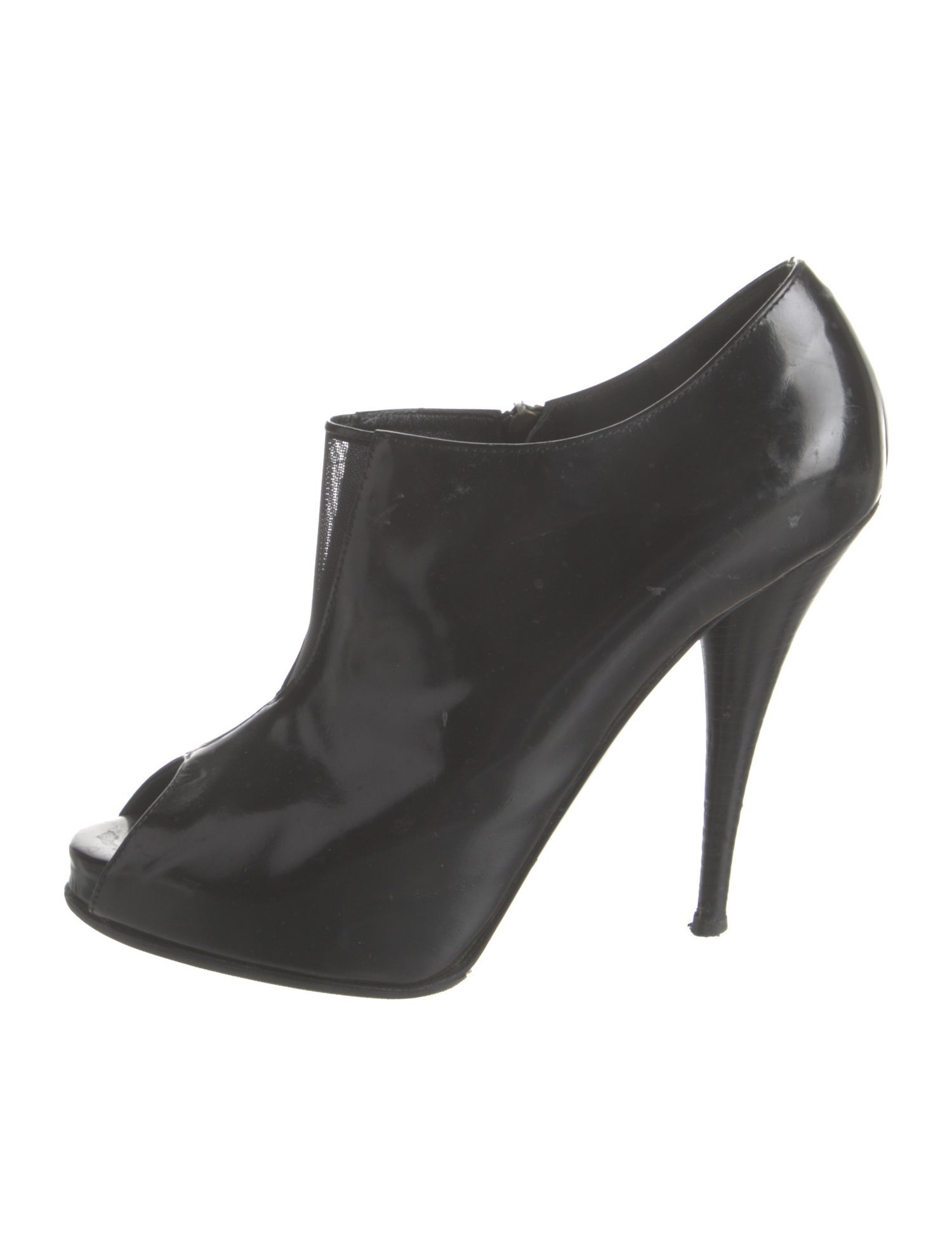 Fendi Leather Mesh Accents Pumps