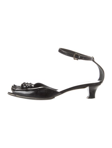 Fendi Pumps Zucca FF Logo Patent Leather D'Orsay IT 36.5 | 6.5
