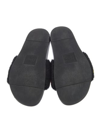 Fendi Shearling Graphic Print Slides