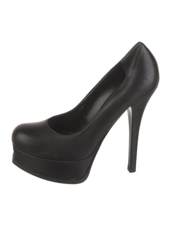 Fendi Zucca FF Logo Leather Pumps