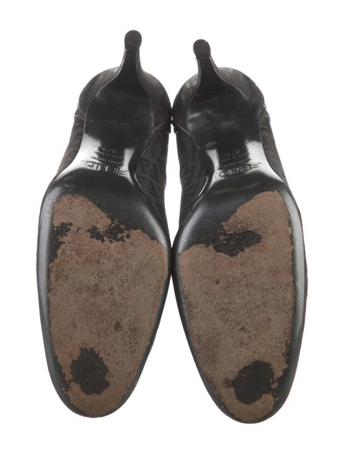 Fendi Zucca FF Logo Pumps