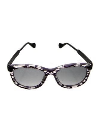 Fendi Wayfarer Tinted Sunglasses