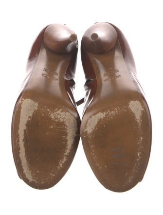 Fendi Leather T-Strap Pumps