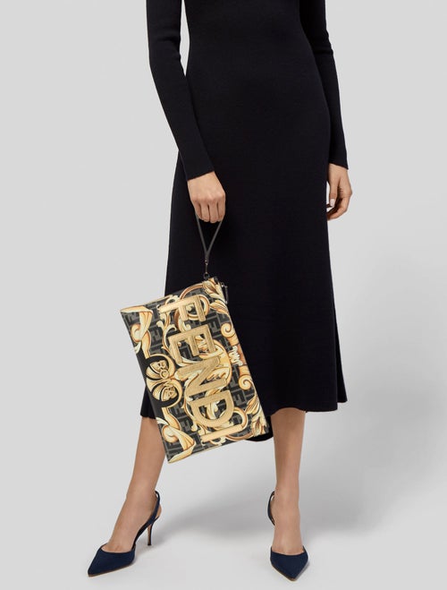 Fendace Canvas Clutch 2022