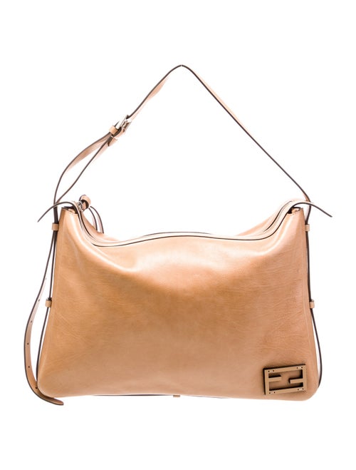 Fendi Leather Shoulder Bag Medium 2024