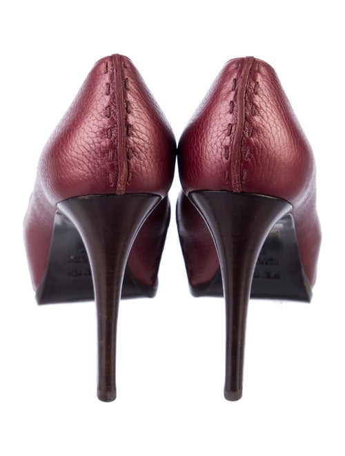 Fendi Leather Pumps