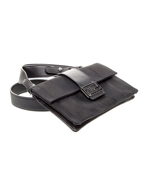 Fendi Pequin Baguette