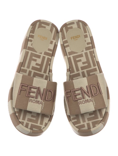 Fendi Pequin Pattern Canvas Slides