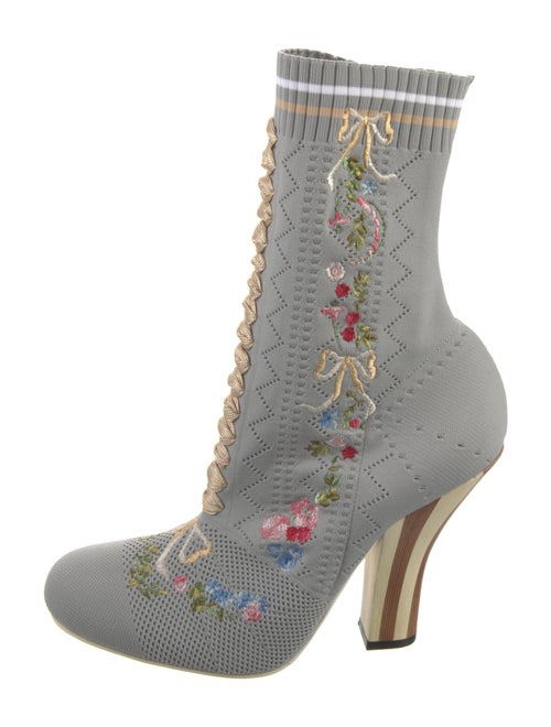 Fendi Patterned Embroidered Accent Pumps