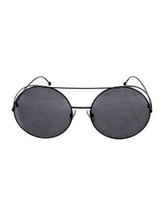 Fendi Oversize Tinted Sunglasses