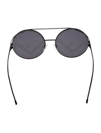 Fendi Oversize Tinted Sunglasses