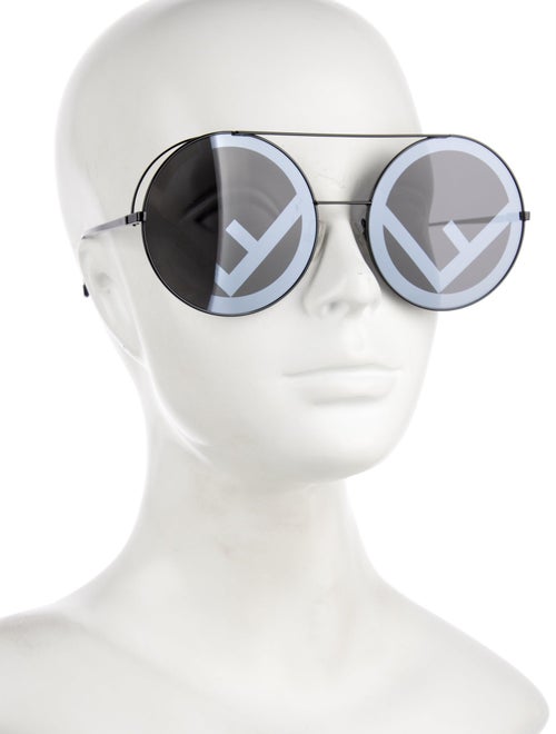 Fendi Oversize Tinted Sunglasses