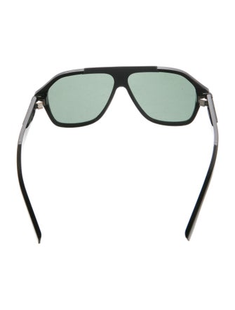 Fendi Oversize Tinted Sunglasses