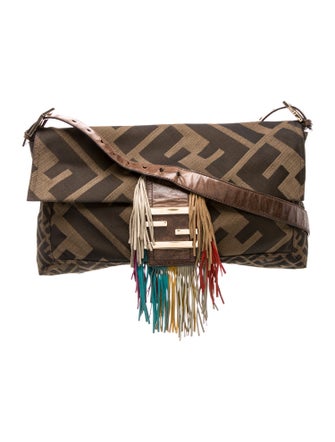 Fendi Baguette Grand Messenger