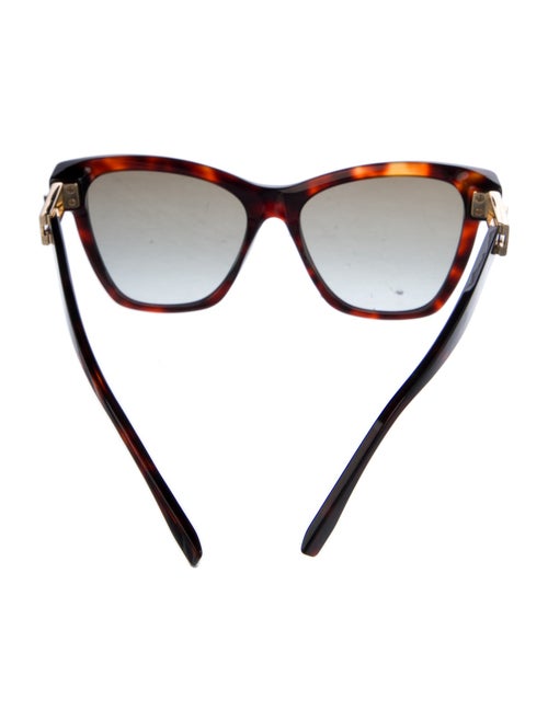 Fendi Cat-Eye Mirrored Sunglasses