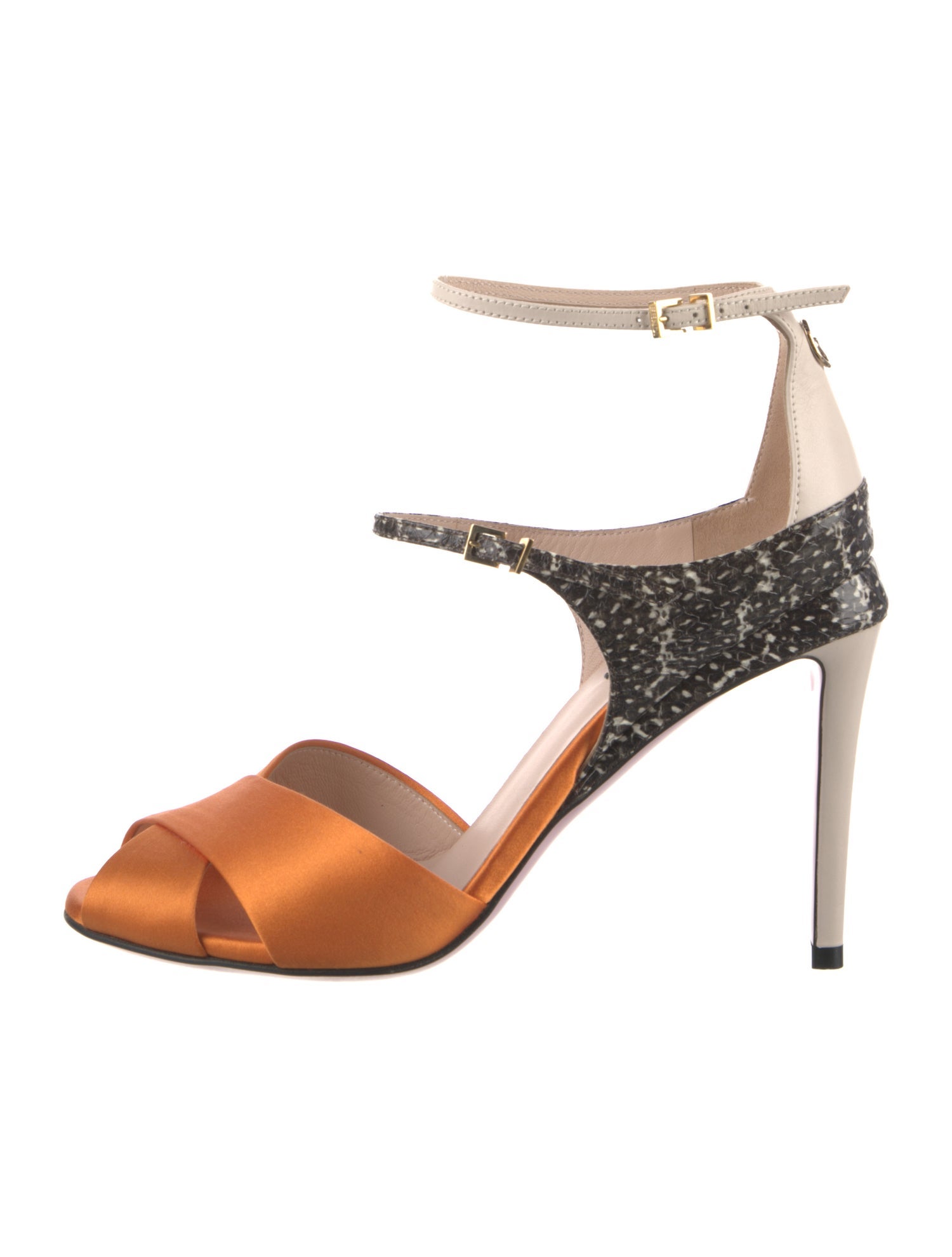 Fendi Leather Printed D'Orsay Pumps
