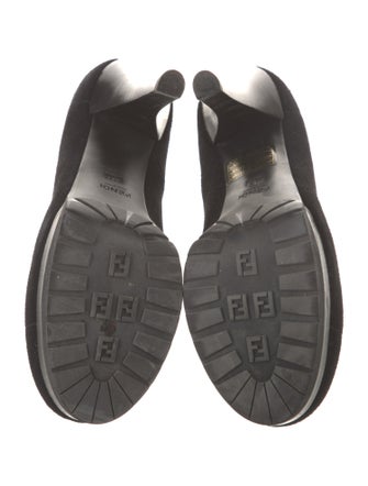Fendi Suede Pumps