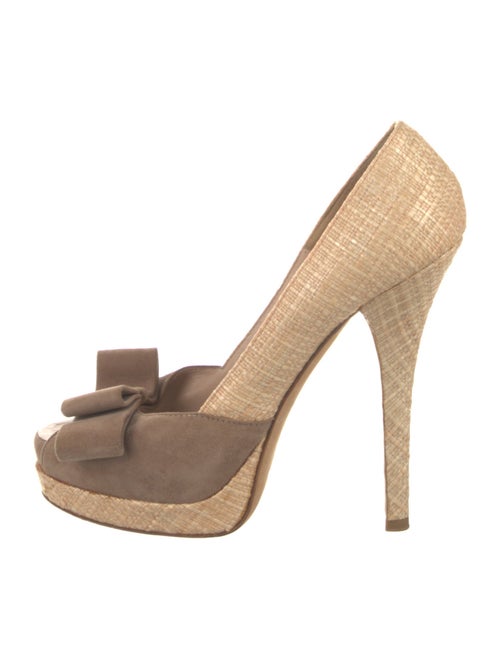 Fendi Straw Bow Accents Pumps