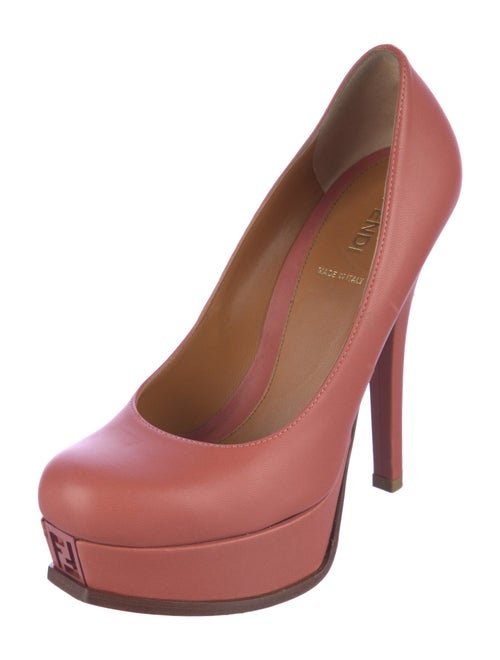 Fendi Leather Pumps