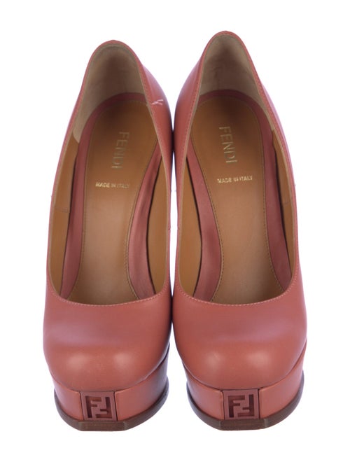 Fendi Leather Pumps