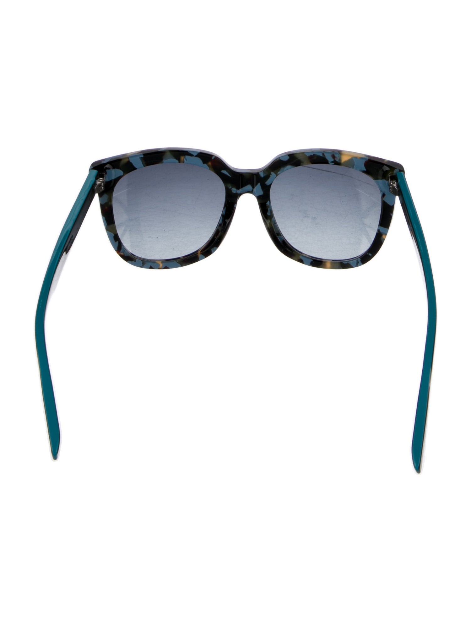 Fendi Oversize Tinted Sunglasses