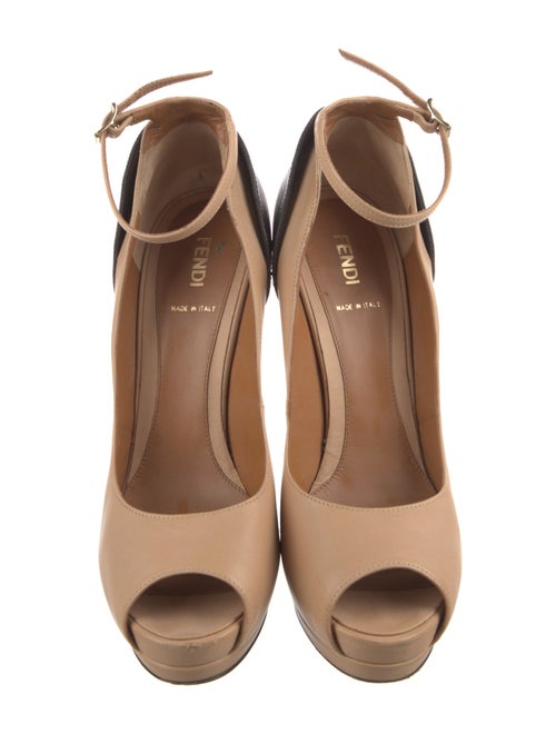 Fendi Leather D'Orsay Pumps