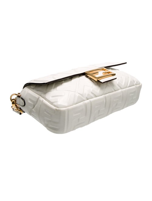 Fendi FF 1974 Baguette Medium