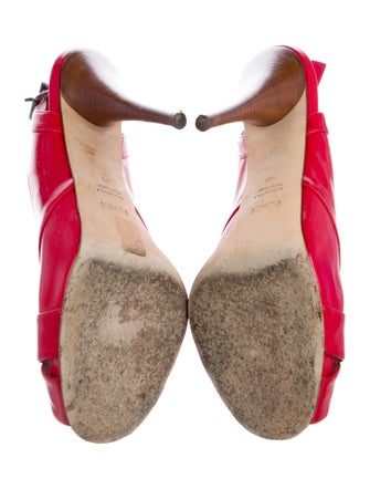 Fendi Leather Slingback Pumps