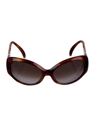 Fendi Oversize Gradient Sunglasses