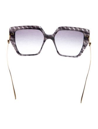 Fendi Oversize Gradient Sunglasses