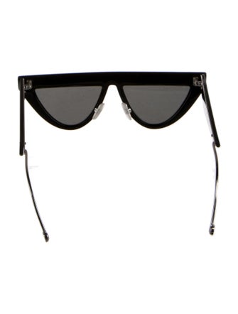 Fendi Oversize Tinted Sunglasses
