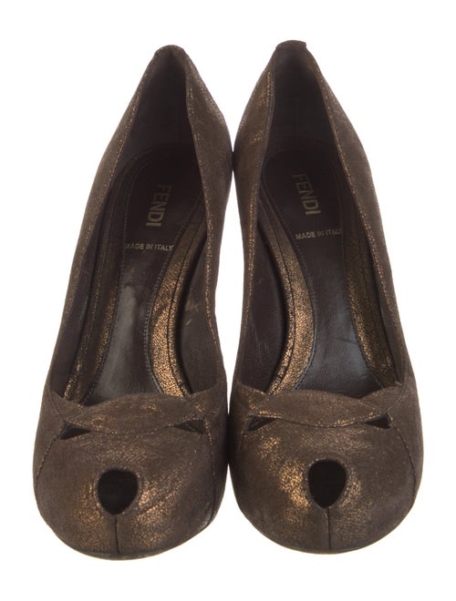Fendi Suede Pumps