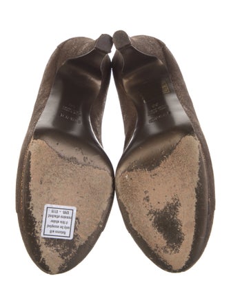 Fendi Suede Pumps