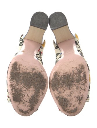 Fendi Canvas Floral Print Pumps