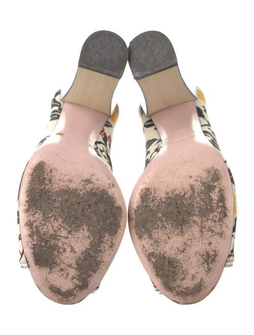 Fendi Canvas Floral Print Pumps