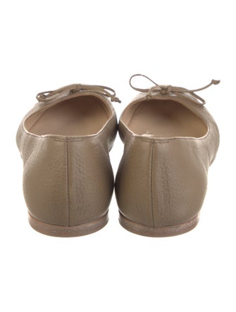 Fendi Leather Bow Accents Ballet Flats