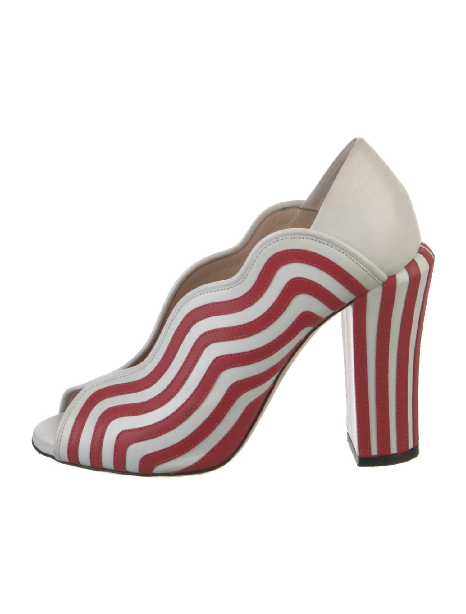 Fendi Leather Printed Pumps