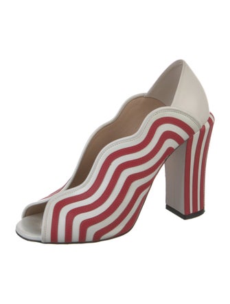 Fendi Leather Printed Pumps
