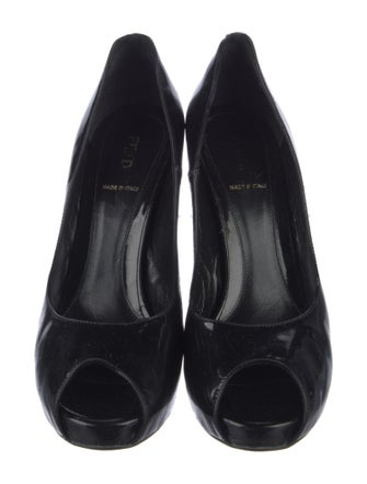 Fendi Zucca FF Logo Patent Leather Pumps